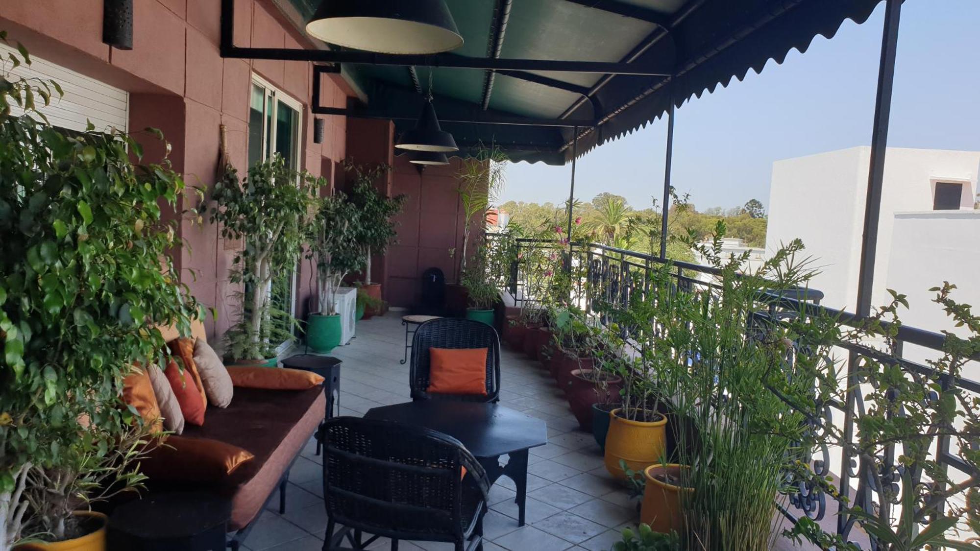 Appartement Agreable Avec 2 Tres Belles Terrasses Au Coeur De Rabat Bagian luar foto