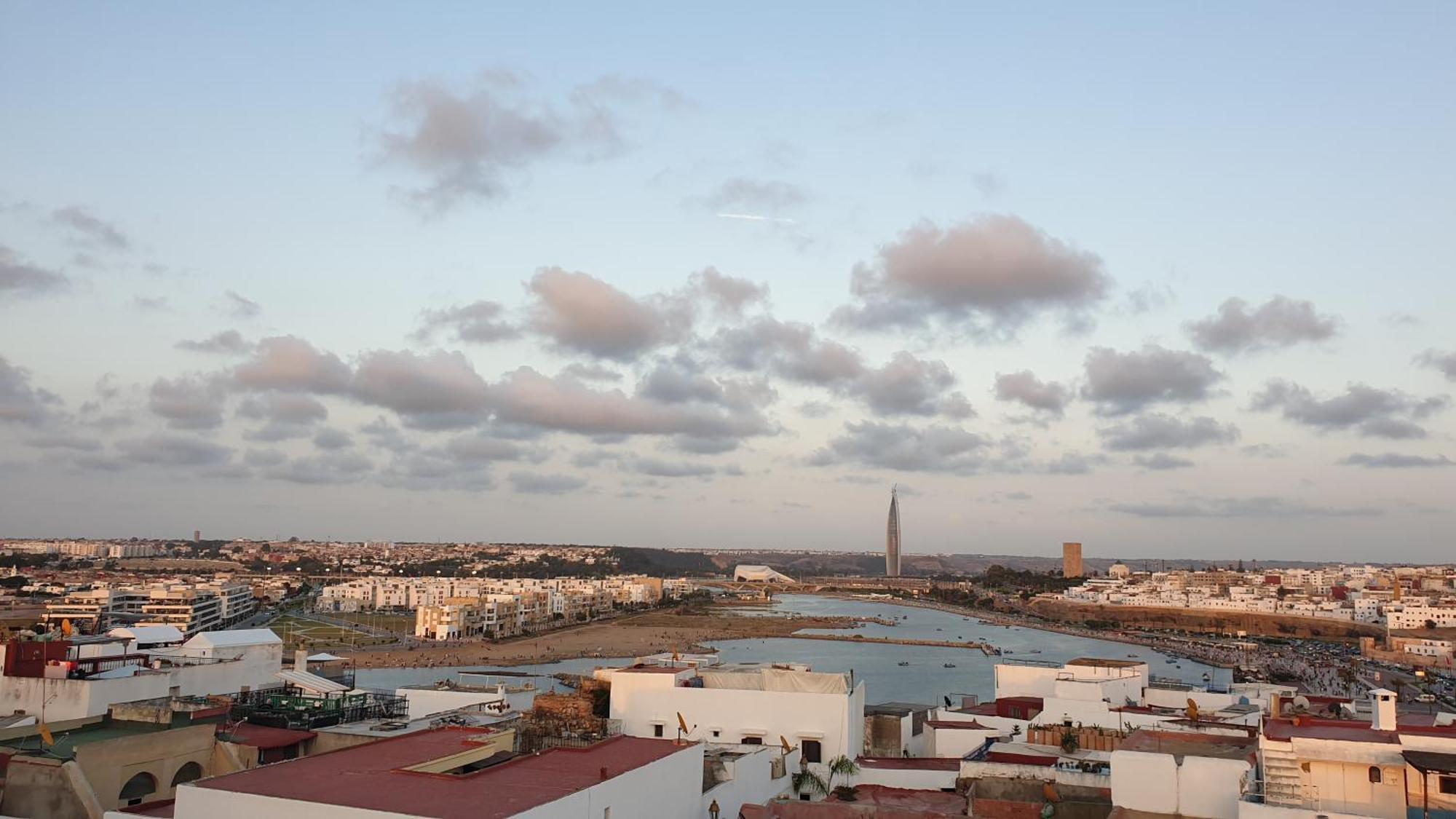 Appartement Agreable Avec 2 Tres Belles Terrasses Au Coeur De Rabat Bagian luar foto