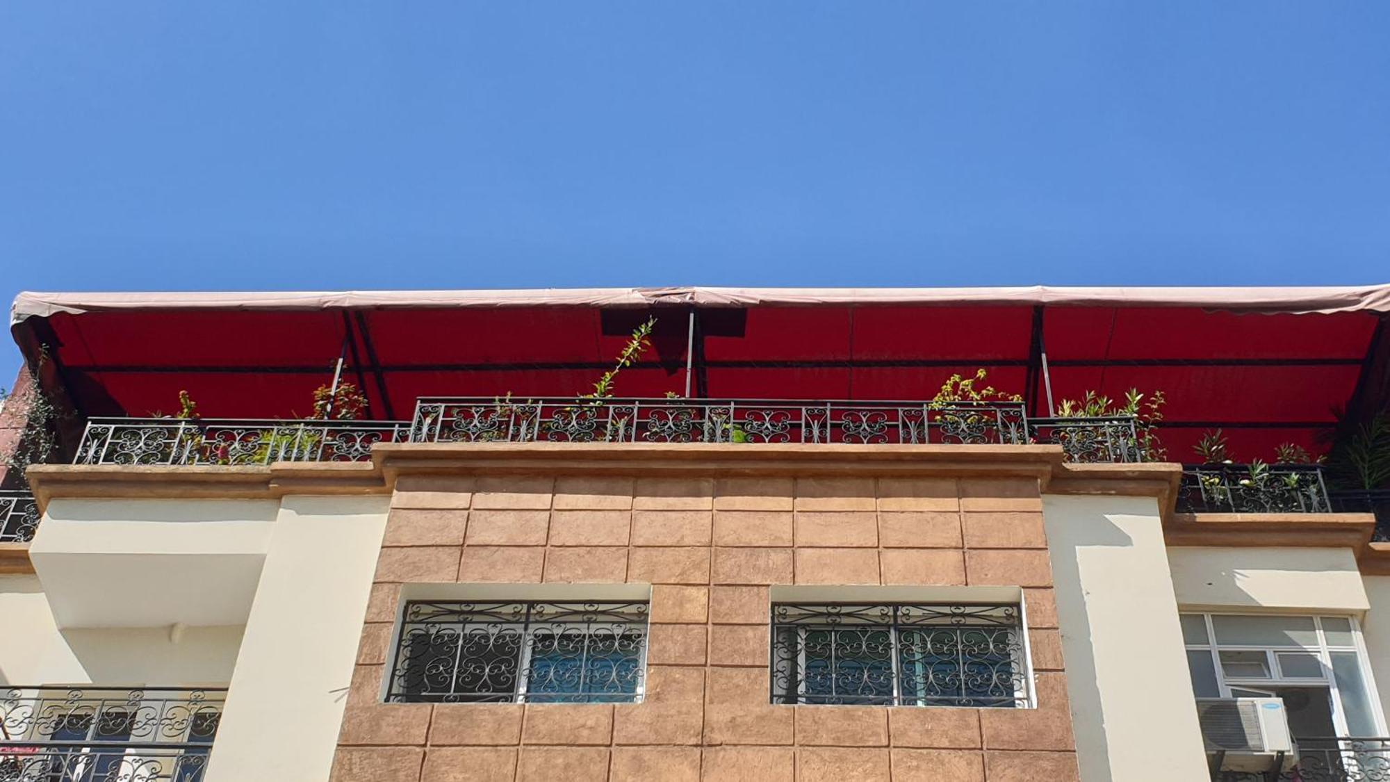 Appartement Agreable Avec 2 Tres Belles Terrasses Au Coeur De Rabat Bagian luar foto