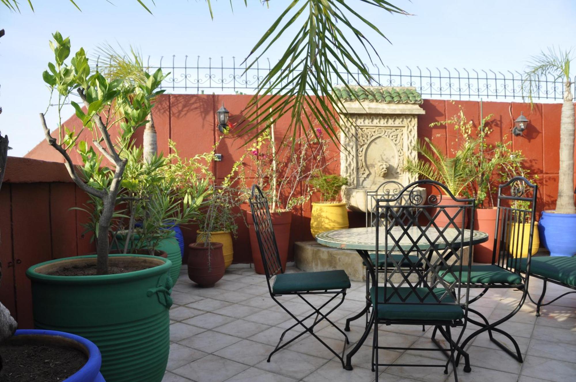 Appartement Agreable Avec 2 Tres Belles Terrasses Au Coeur De Rabat Bagian luar foto